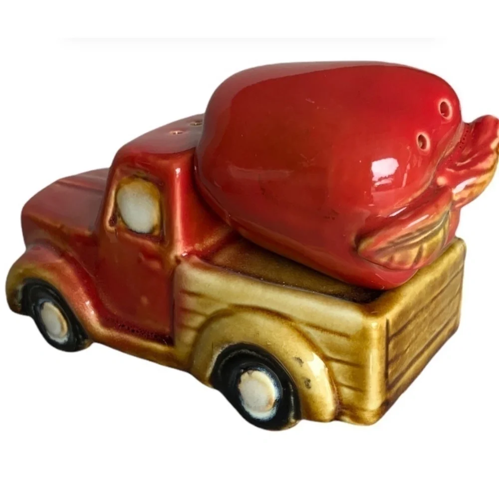 Apple Farmhouse Salt Pepper Shaker Set Ceramic Vintage MCM Truck with Apple